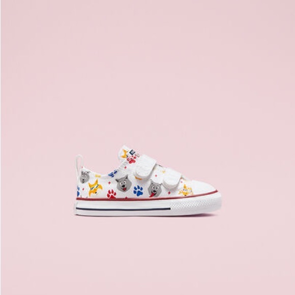 Size 9 toddler dog print Converse Velcro strap - Picture 3 of 6